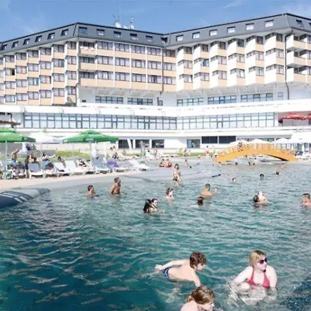 Porodicni Apartman 公寓